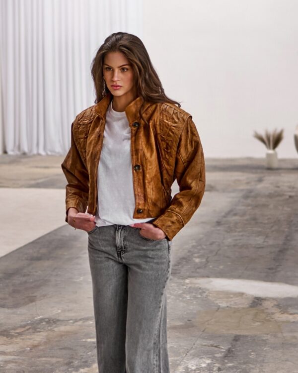 Brązowa kurtka skórzana ze wzorem, szerokimi rękawami, bomberka vintage