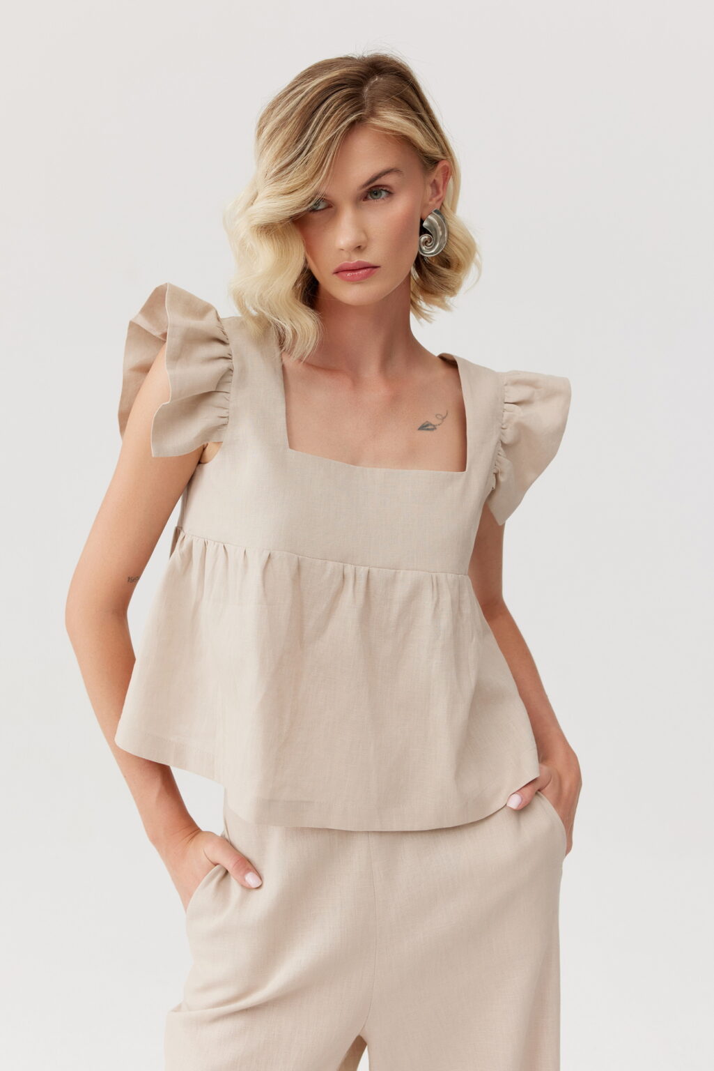 TOP MELODY Z FALBANAMI (len)- Beżowy