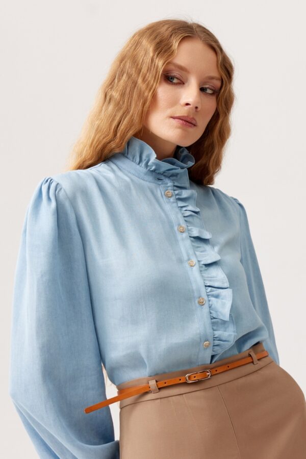 ELEGANCKA KOSZULA Z OZDOBNĄ STOJKĄ- NIEBIESKA